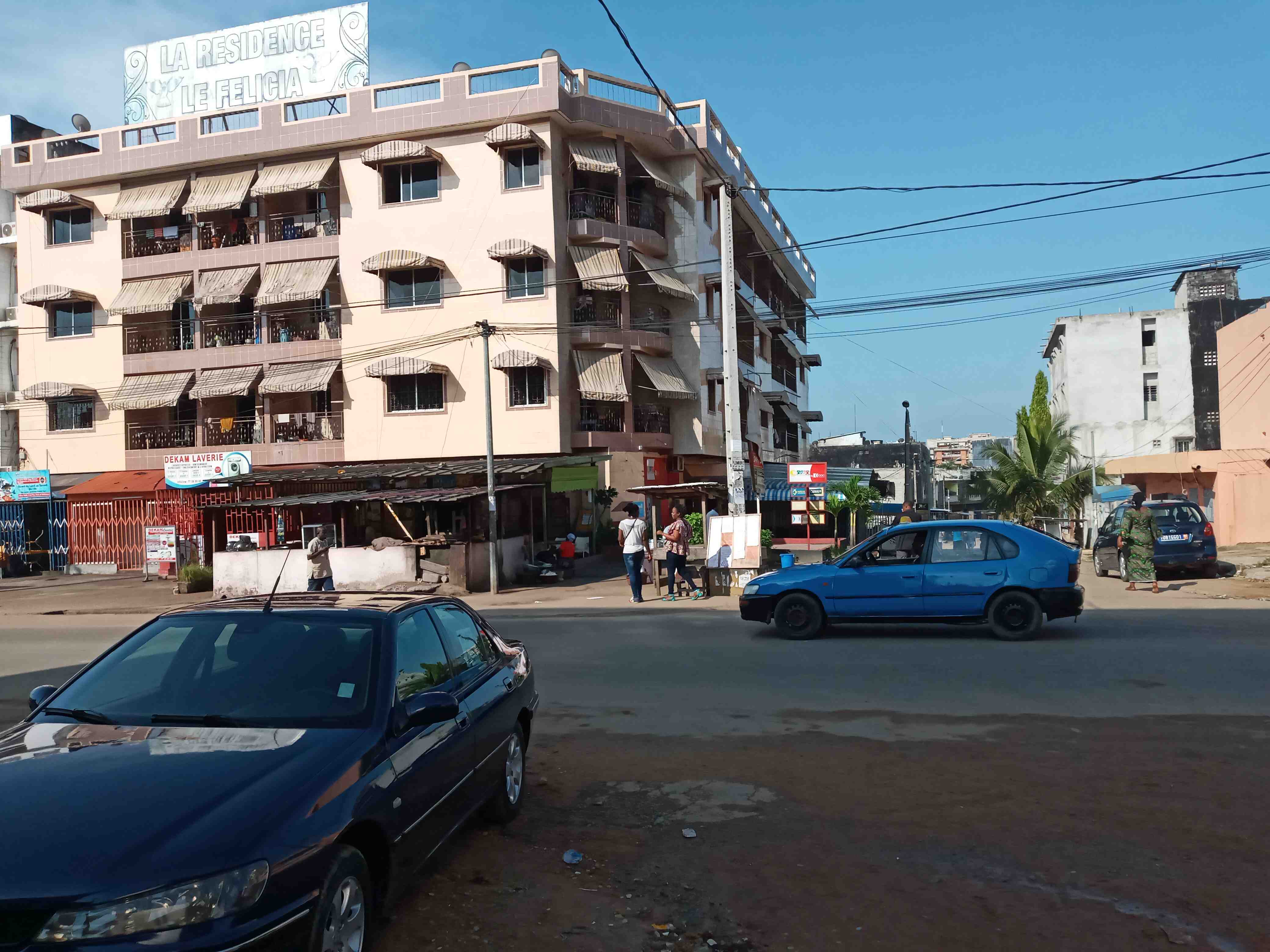 Immeubles Vente immeuble 600 m2 Yopougon en Côte d'Ivoire