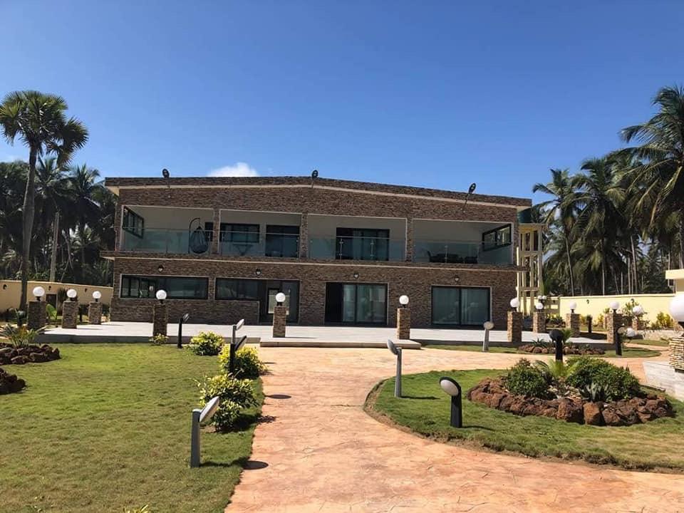 Villas Vente Villa 1 hectare Assinie en Côte d'Ivoire CoinAfrique