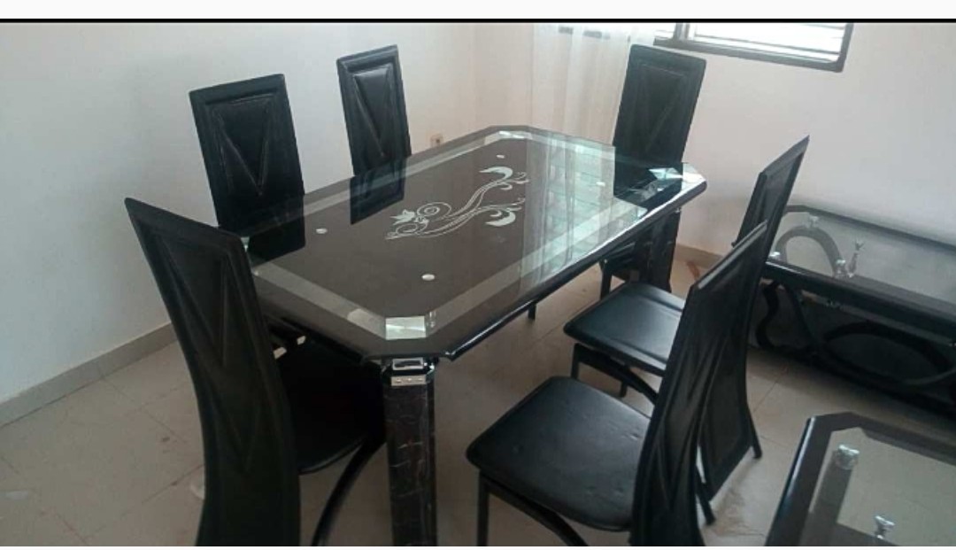 Meubles Tables à manger neufs et occasions au Bénin CoinAfrique Bénin
