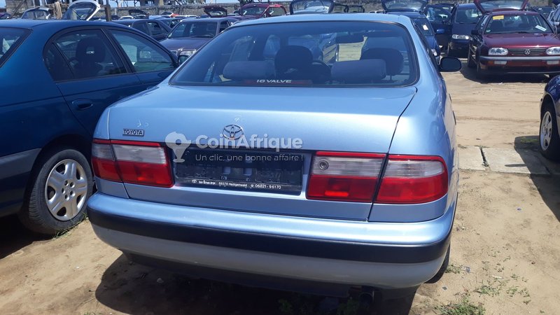 Toyota carina 3