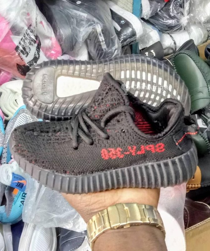 Chaussures Enfants Chaussures Yeezy Boost 350 en Côte d'Ivoire