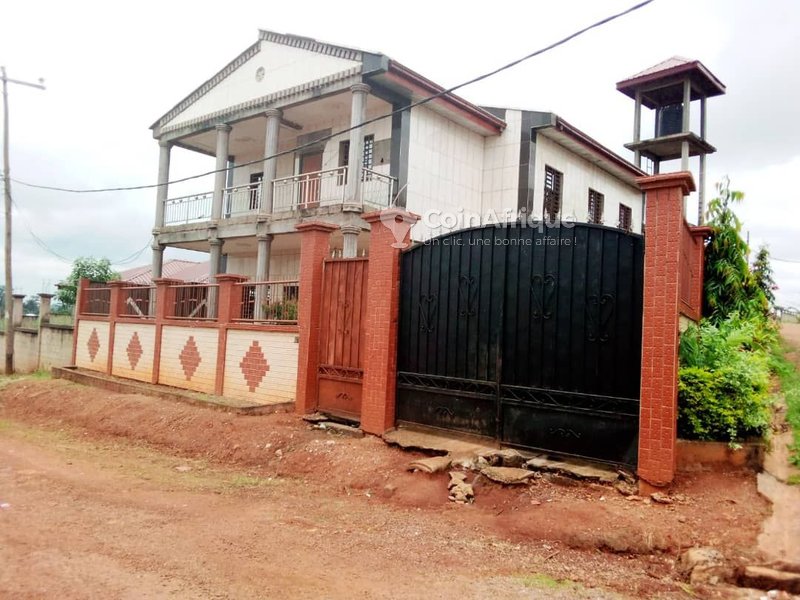 Villas Vente Villa Duplex 6 pièces OdzaYaoundé au Cameroun