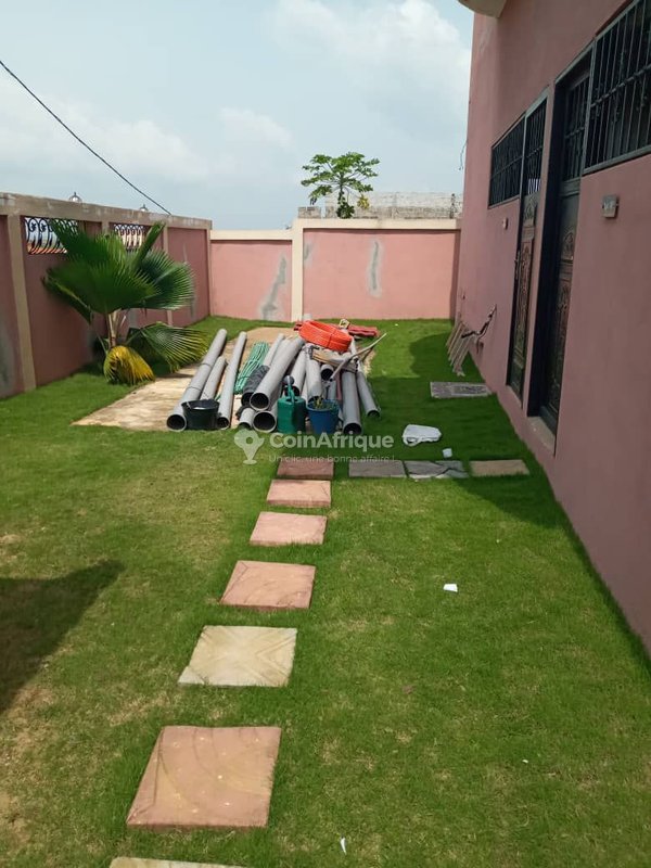 Appartements Vente appartement 4 pièces Angre en Côte d'Ivoire