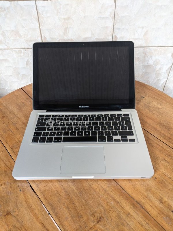 MacBook Pro 14 pouces (M2 Pro) VS 13 pouces (M2) : comparatif et