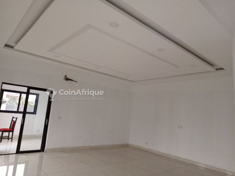 Vente villa duplex haut standing Rivera Mbadon vers ambassade de chine — photo 4