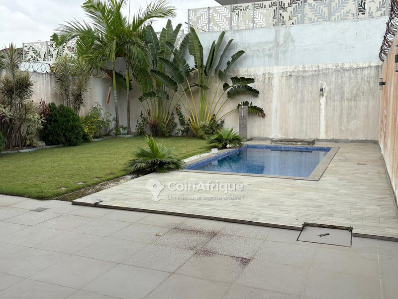Location villa 4 pièces - Cocody — photo 2