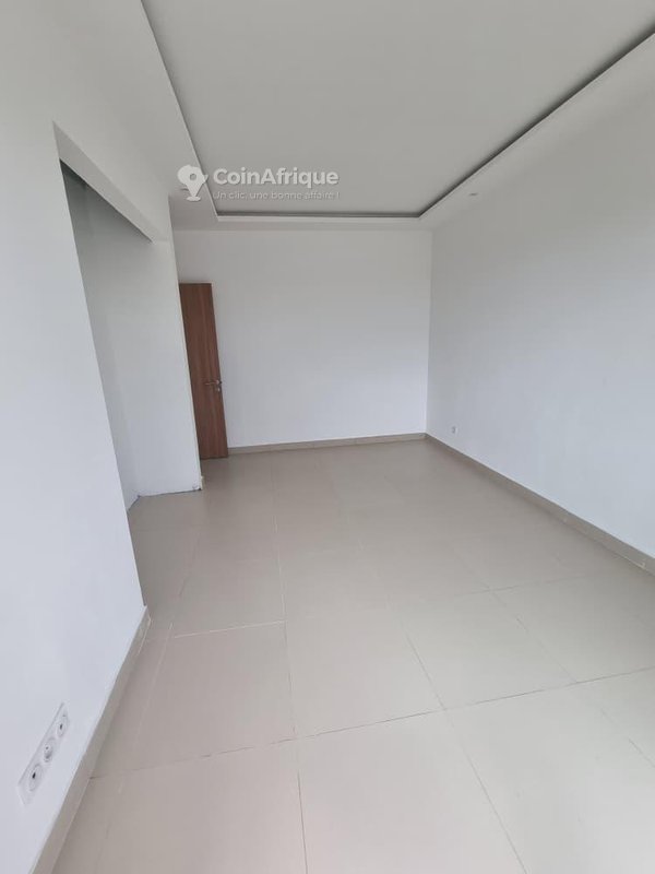 Location appartements 3 pièces - Cocody — photo 2