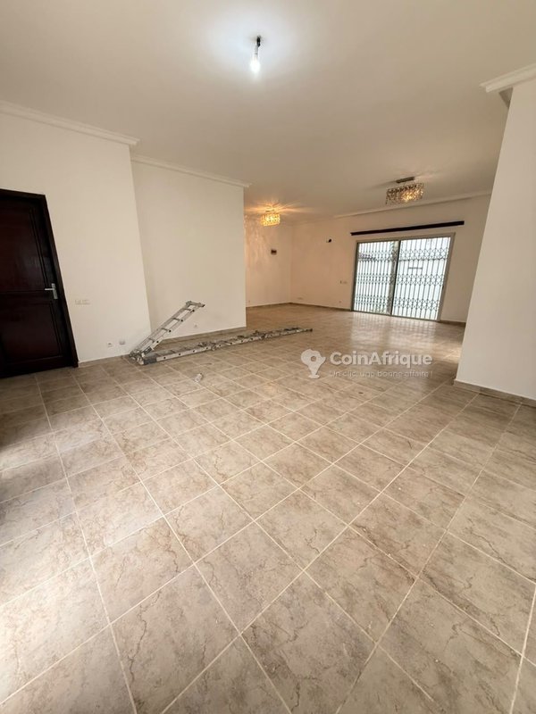 Location villa duplex 6 pièces - Angré 7e — photo 2