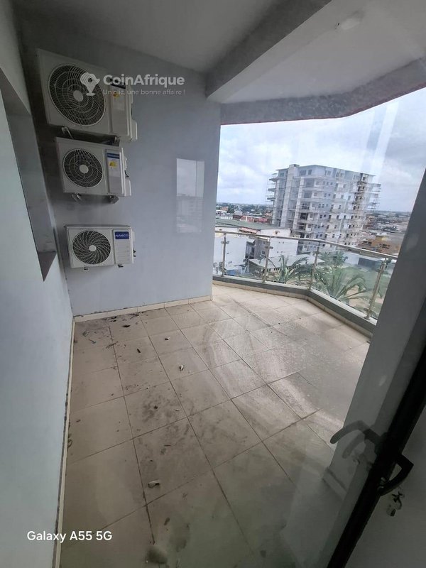 Location appartement de standing 4 pièces - Cocody angré 8eme tranche — photo 4