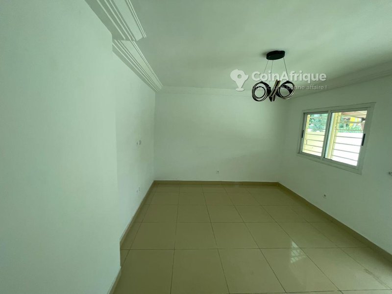 Location villa duplex de standing 6 pièces + piscine - cocody 2 plateaux 8eme tranche cité arcade — photo 5