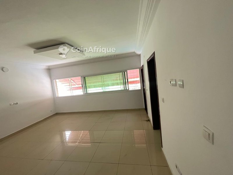 location villa duplex de standing 6 pièces + piscine - cocody 2 plateaux 8eme tranche cité arcade — photo 5