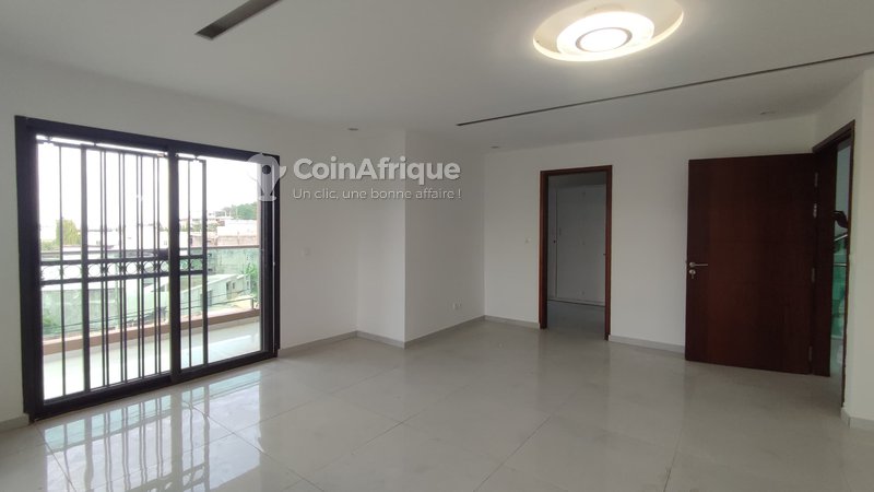 Location villa duplex de standing 8 pièces + piscine - cocody riviera m'badon — photo 2