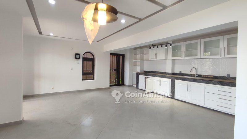 Location villa duplex de standing 8 pièces + piscine - cocody riviera m'badon — photo 3