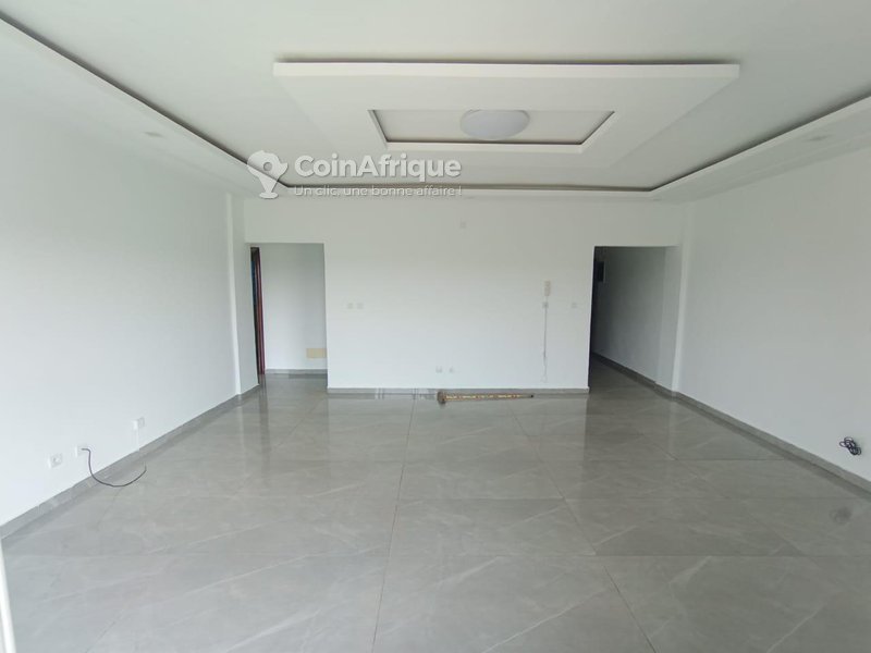 location appartement de standing 3 pièces - cocody riviera 2 — photo 2