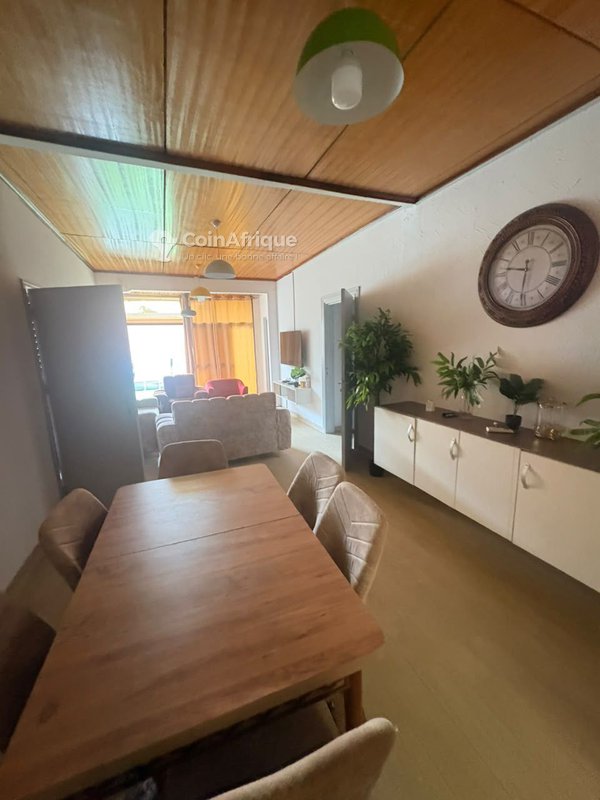 Location villa basse 5 pièces à Riviera Jardin — photo 2