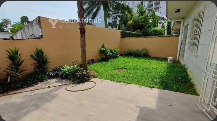Location villa 5 pièces - Marcory résidentiel — photo 2
