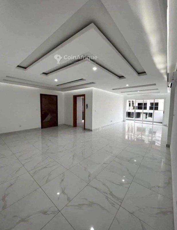 Location appartement 4 pièces à Cocody Angre 7eme Tranche — photo 2