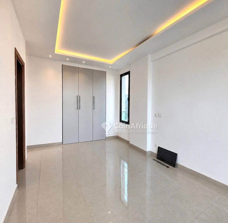location appartement de standing 3 pièces - cocody 2 plateaux 9eme tranche cgk — photo 2