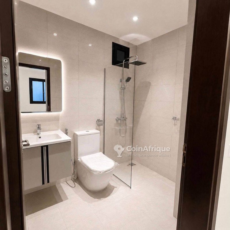 location appartement de standing 4 pièces - cocody 2 plateaux 9eme tranche cgk — photo 5