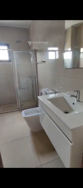 Location appartement 4 pièces - Vallon — photo 3