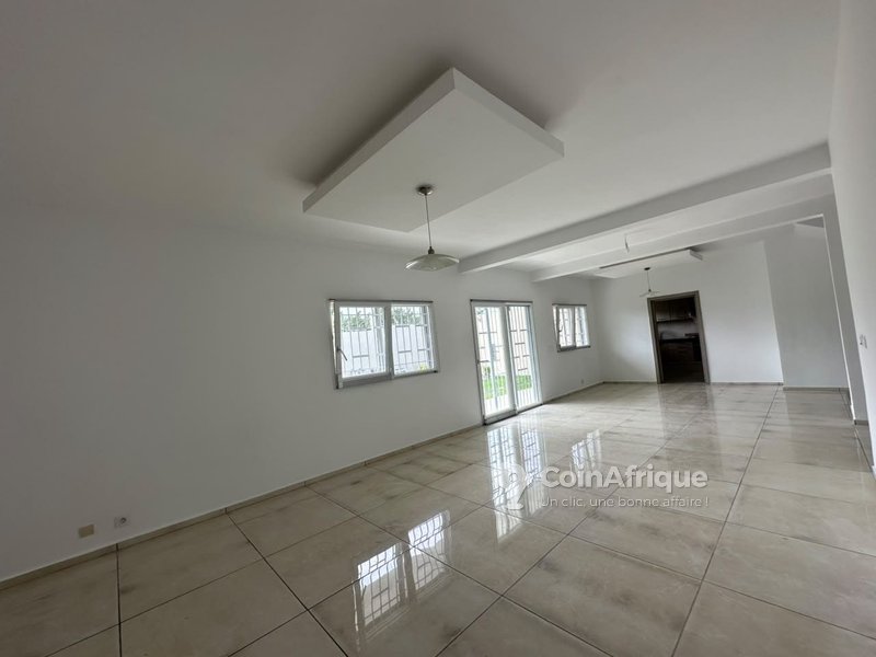Location villas 05 pièces - Cocody Riviera golf beverly hills — photo 3