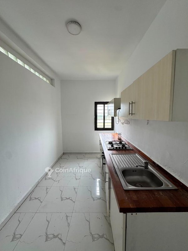 Location appartement de standing 4 pièces - cocody 2 plateaux farandole — photo 3