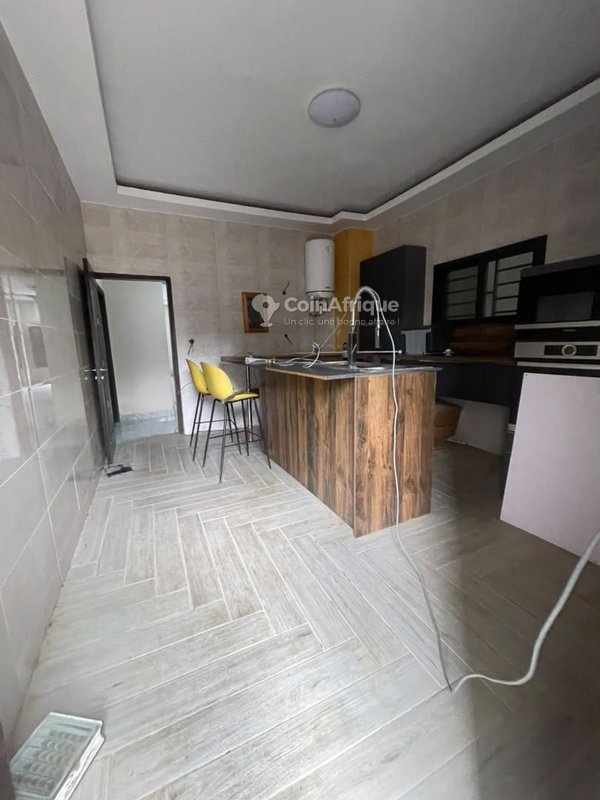 Location villa 5 pièces Cocody Angre chu zone base cie — photo 3