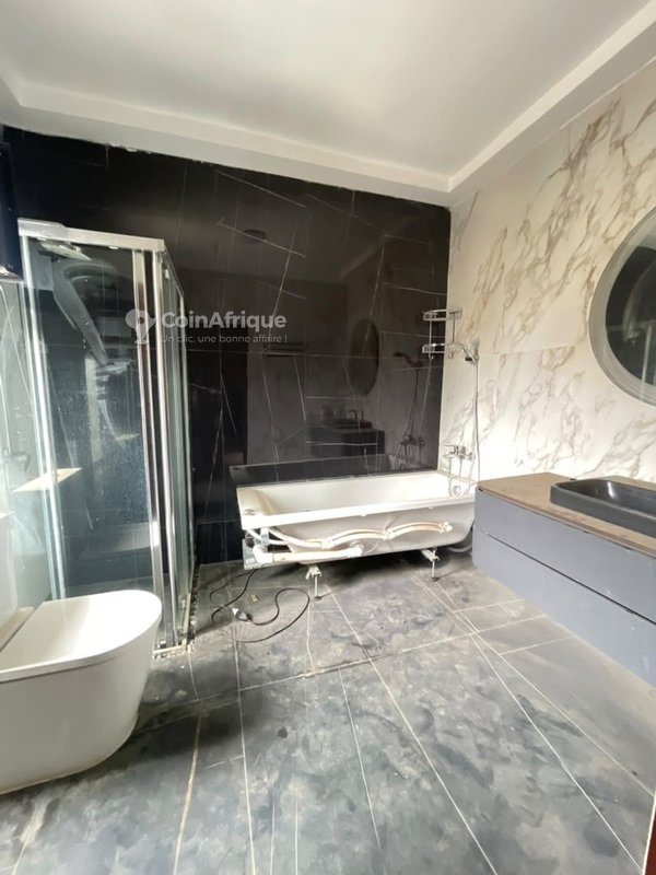 Location villa 5 pièces Cocody Angre chu zone base cie — photo 4