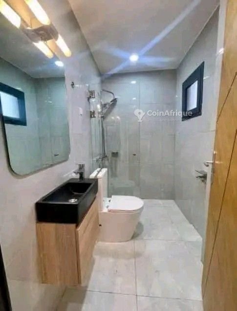 Location appartement appartement 4 pièces Angre chu secteur djorogobite1 — photo 4