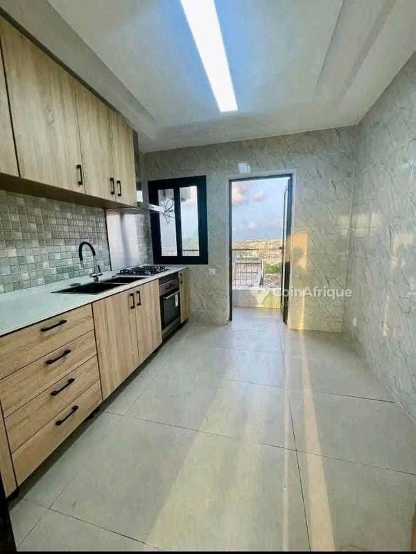 Location appartement appartement 4 pièces Angre chu secteur djorogobite1 — photo 5