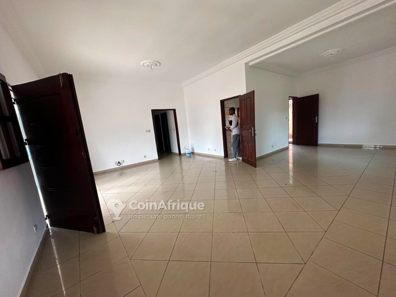 Location villa basse à Cocody Riviera 3 — photo 4