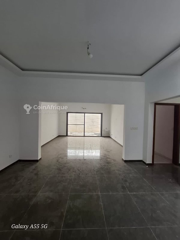 Location appartement 4 pièces – Angré chu base cie — photo 4
