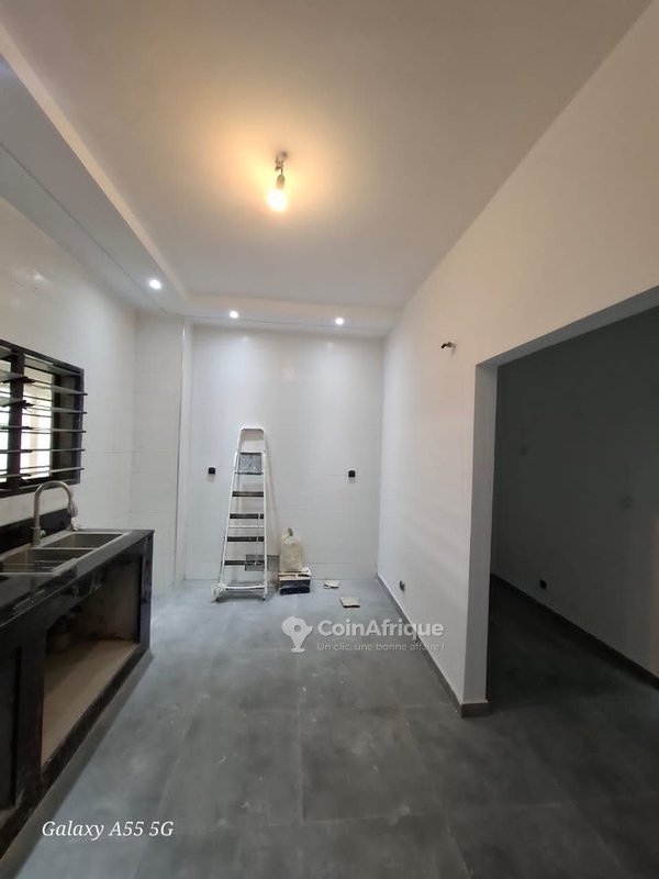 Location appartement 4 pièces à Cocody-angré chu — photo 2