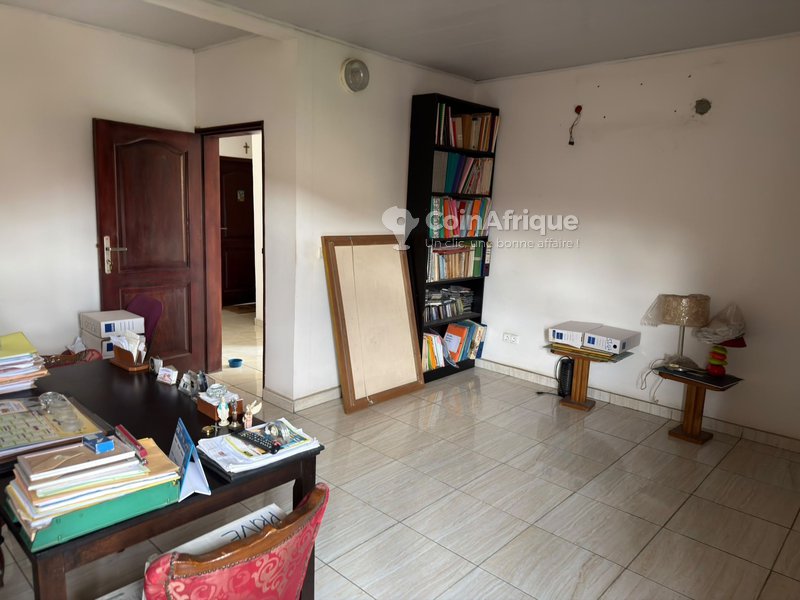Vente villa duplex 8 pièces à Cocody-angré cité arcades 4 — photo 3