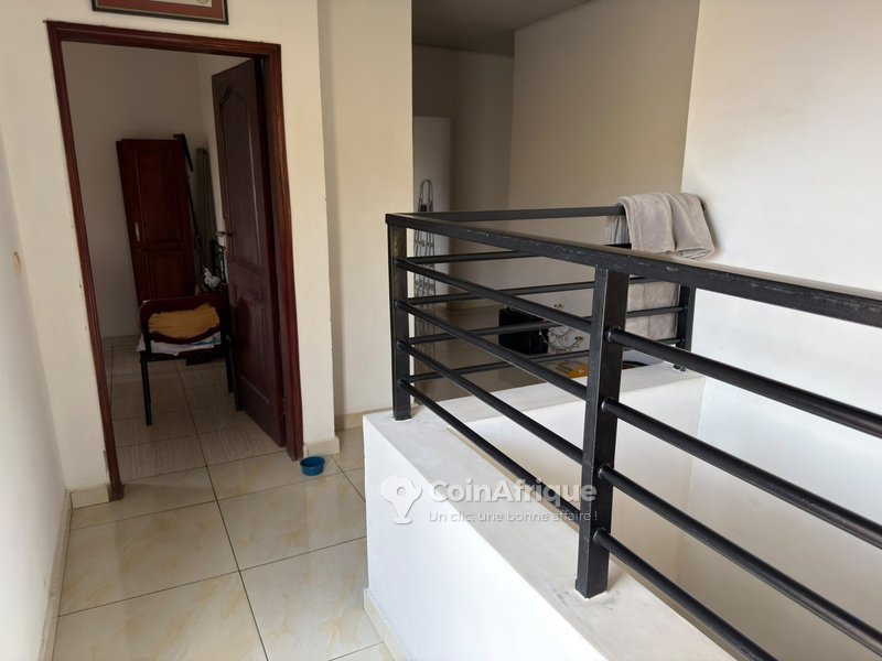 Vente villa duplex 8 pièces à Cocody-angré cité arcades 4 — photo 4