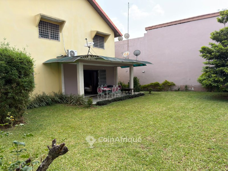 Vente villa duplex 8 pièces à Cocody-angré cité arcades 4 — photo 5