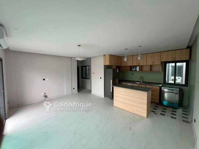 Location appartement 4 pièces à cocody rivera palmeraie non loin de quik market au 2ème et 3ème étage — photo 3