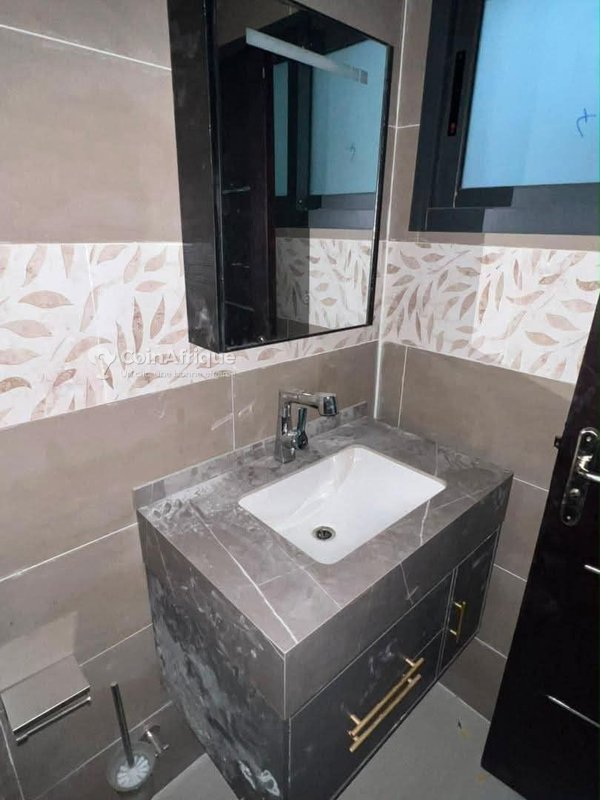 Location appartement 4 pièces à cocody rivera palmeraie non loin de quik market au 2ème et 3ème étage — photo 5