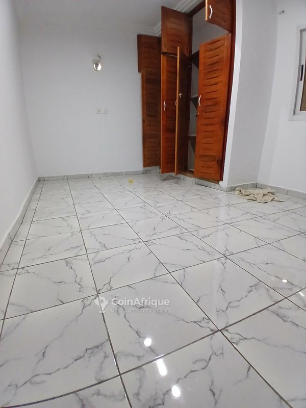 Location studio américain à cocody angré nouveau chu au 1er — photo 2