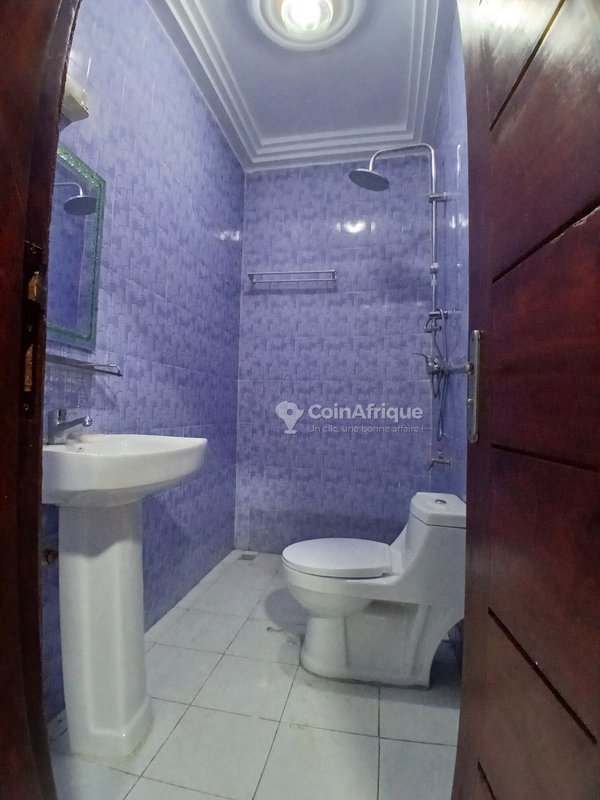 Location studio américain à cocody angré nouveau chu au 1er — photo 4