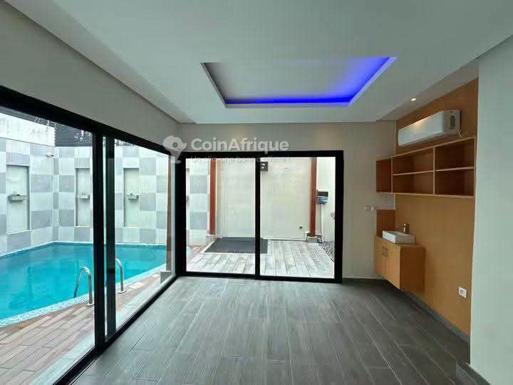 Location villa duplex 7 pièces avec piscine | Riviera golf 4 cité terre afrique — photo 3