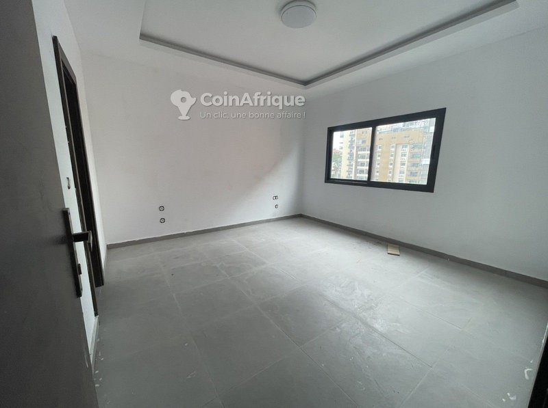 Location appartement HD 4 pièces à Zone 4 – rue paul langevin — photo 2