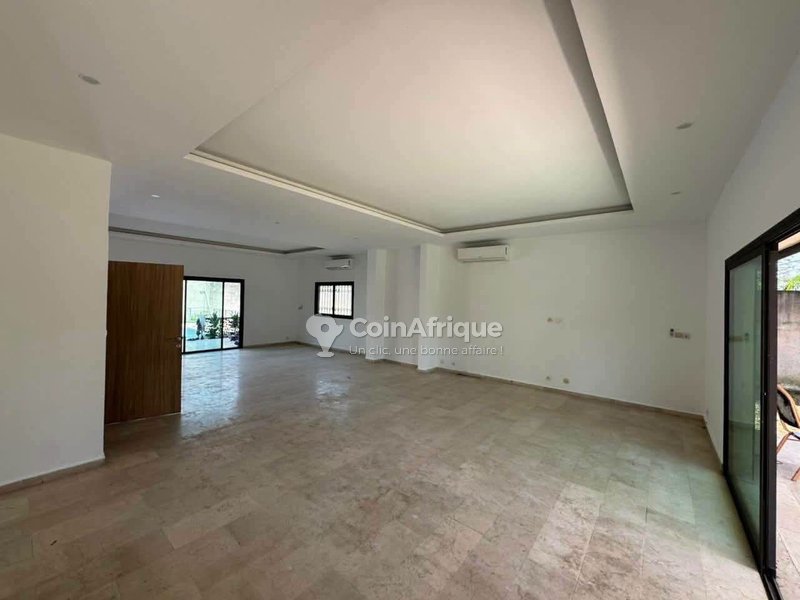 Location villa 9 pièces à Cocody Riviera Attoban — photo 5