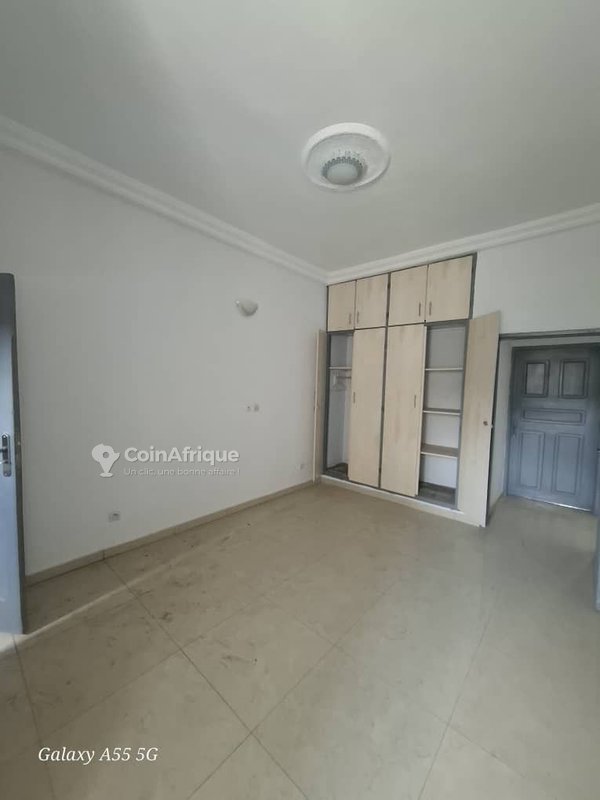 Location appartement 3 pièces à Cocody-angré — photo 3
