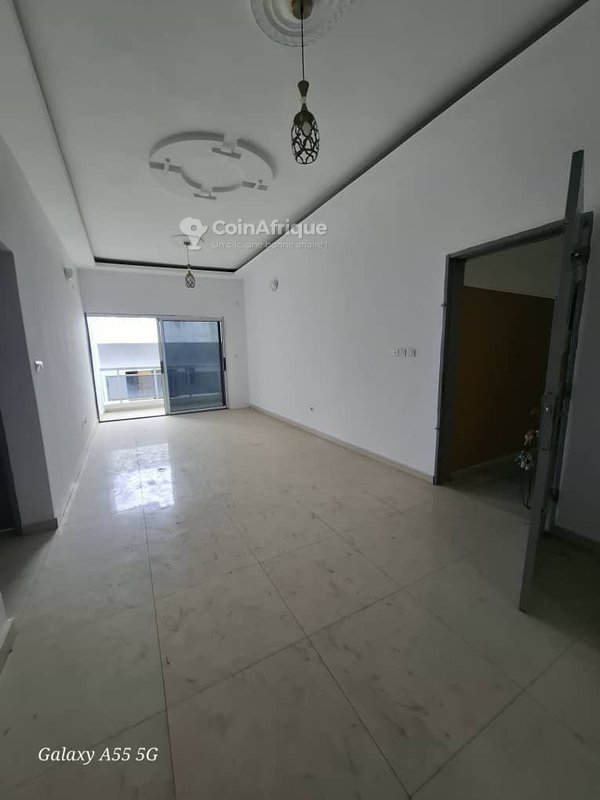 Location appartement 3 pièces à Angre 8è tranche — photo 3