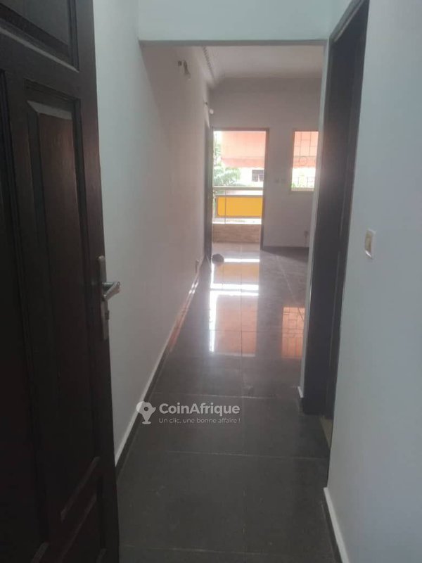 Location appartement 3 pièces à Angré 7è tranche — photo 2