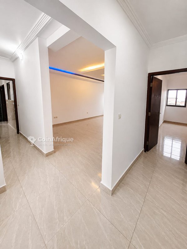 Location appartement à Angré chu — photo 2