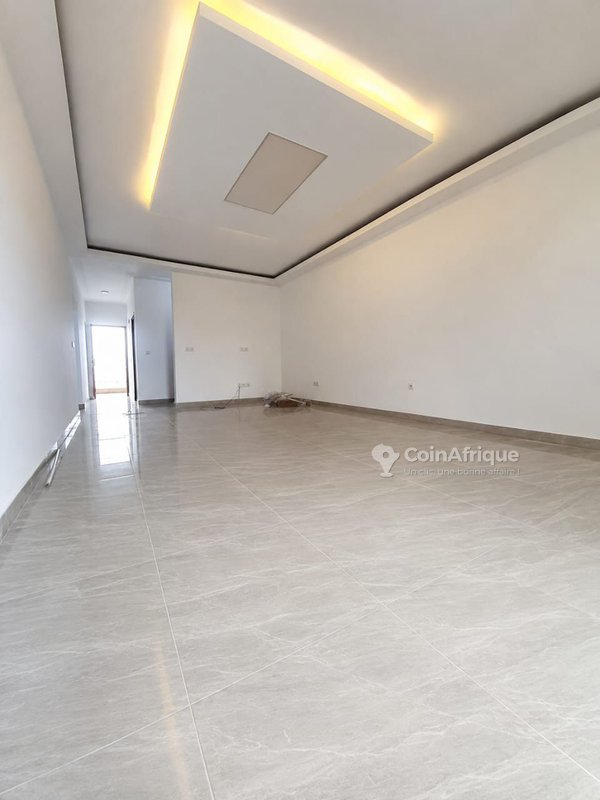 Location appartement à Angré chu — photo 4