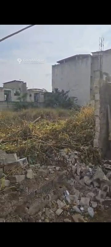 Terrain 600 m2 en bordure à Cocody-angré château — photo 2