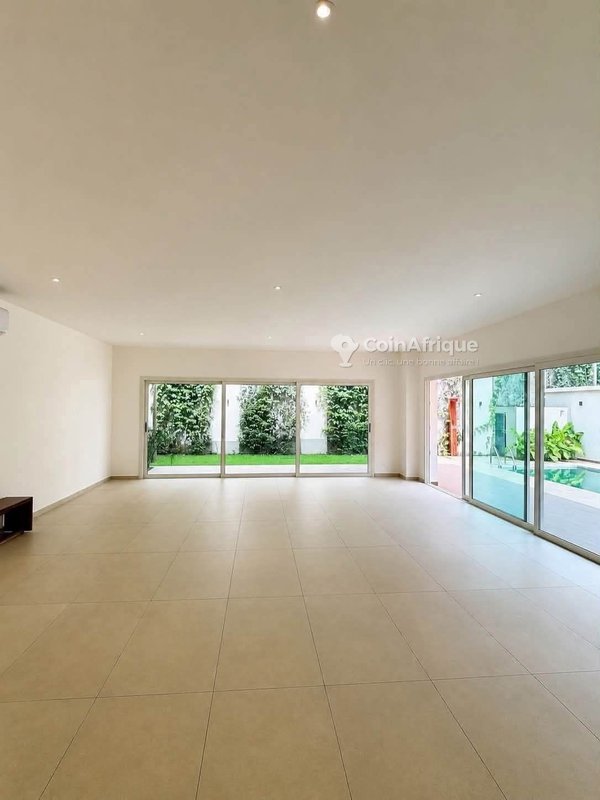 Location villa duplex 9 pièces avec piscine - Riviera golf 4 – beverly hills — photo 3